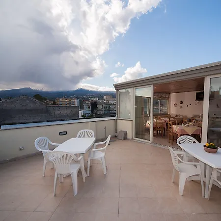 住宿加早餐酒店 吉艾尔住宿加早餐旅馆 4*