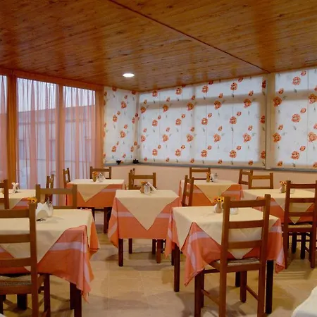 住宿加早餐酒店 吉艾尔住宿加早餐旅馆