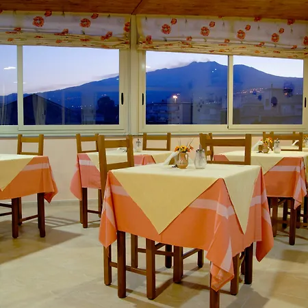 Le Giare Bed & Breakfast Riposto