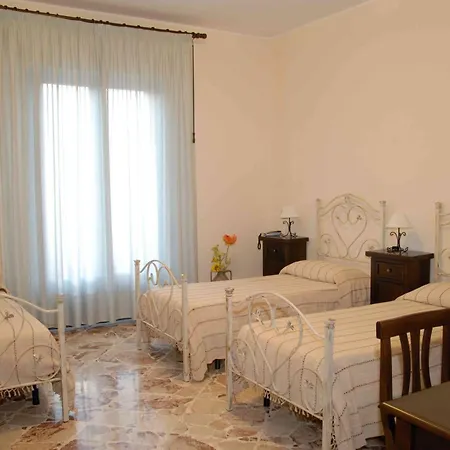 Le Giare Bed & Breakfast Riposto